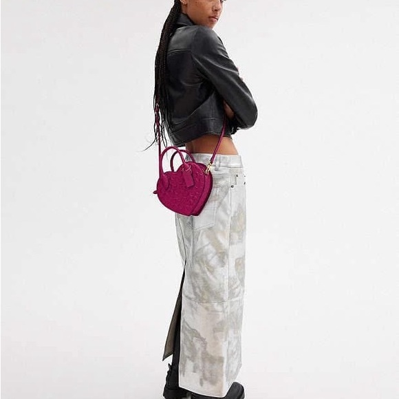 Coach Heart Bag-‎ BRAND NEW - Picture 4 of 13